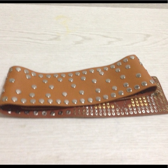 Belt - Picture 2 of 3